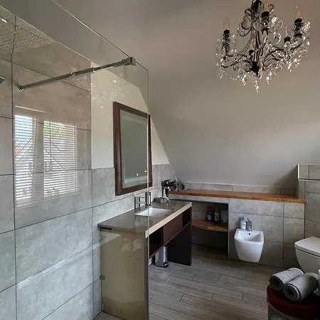 Daire Likehome Gemuetliches Im Haus, Hasenfelder Weg 15 In Heinersdorf